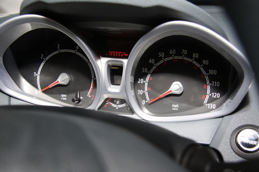  Ford Fiesta 2008 года  (фото 78 из 201)